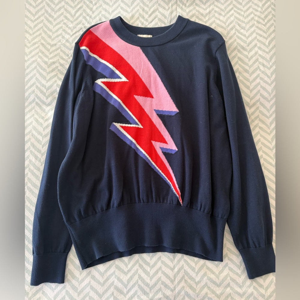 Fabulous lighting strike sweater in excellent condition